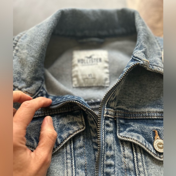Hollister Denim jacket. Size XS. NEW - Picture 4 of 6